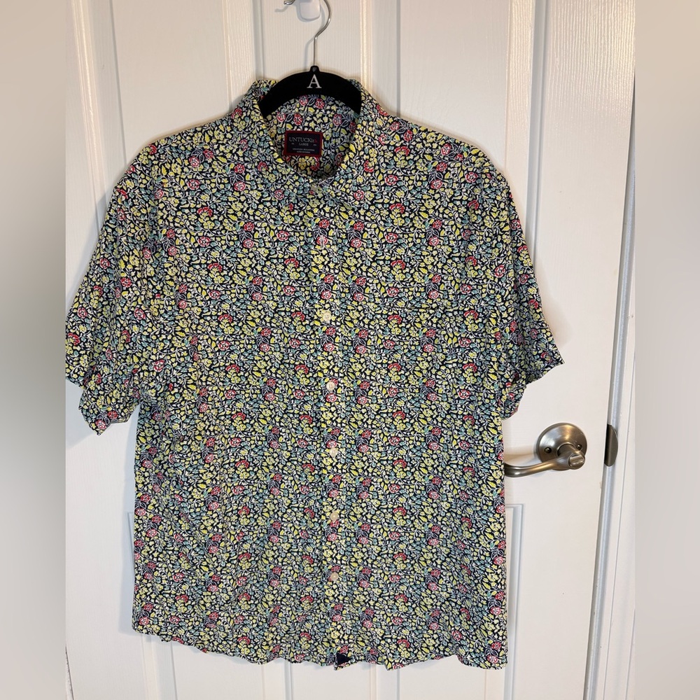 UNTUCKit Multicolor Floral Men's Shirt